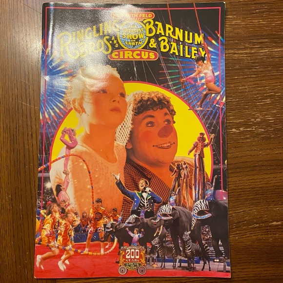 Vintage 1993 Ringling Bros. & Barnum Bailey Shows Catalog From Circus, Circus NV - Picture 3 of 16